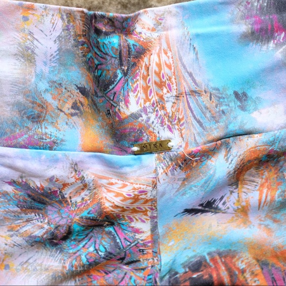 Mika Yoga Wear | Celeste Leggings | M/L - Picture 6 of 7